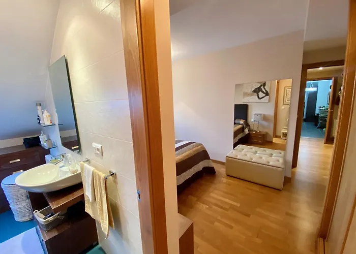 Galiciaguesthome Atico Silgar Vistas Con Terraza